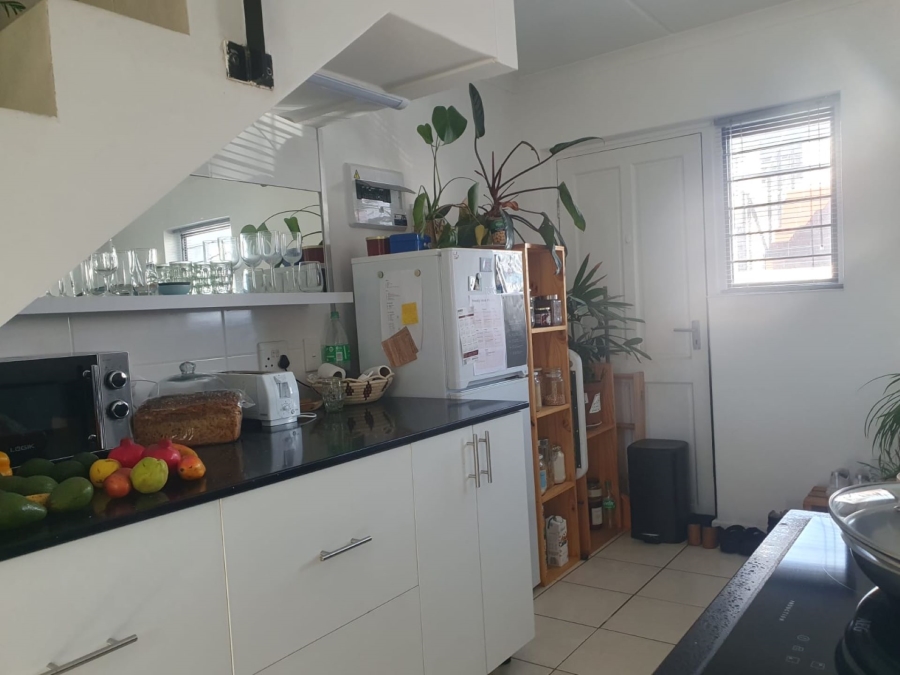 2 Bedroom Property for Sale in Maitland Western Cape